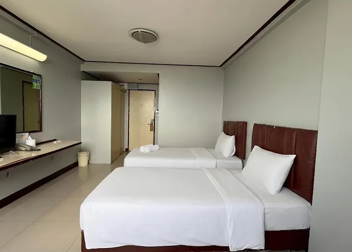 Hotel Happyland Mansion 3*