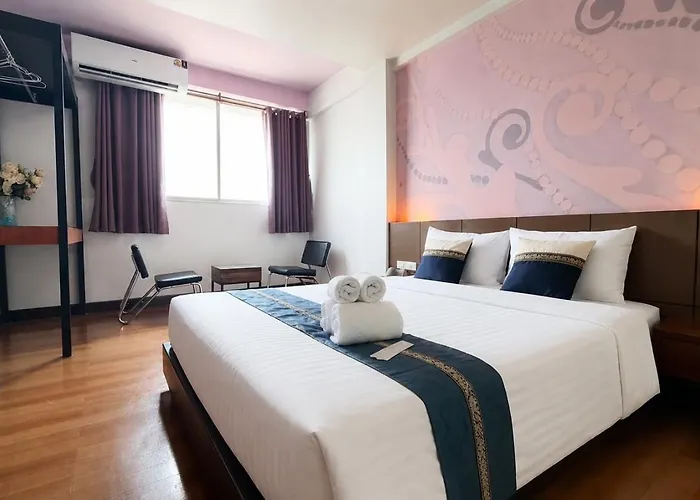 Happyland Mansion Hotel